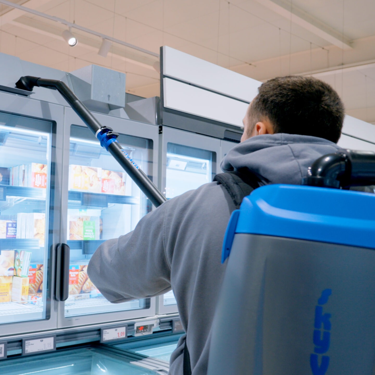 Bacuum High-Level Cleaning