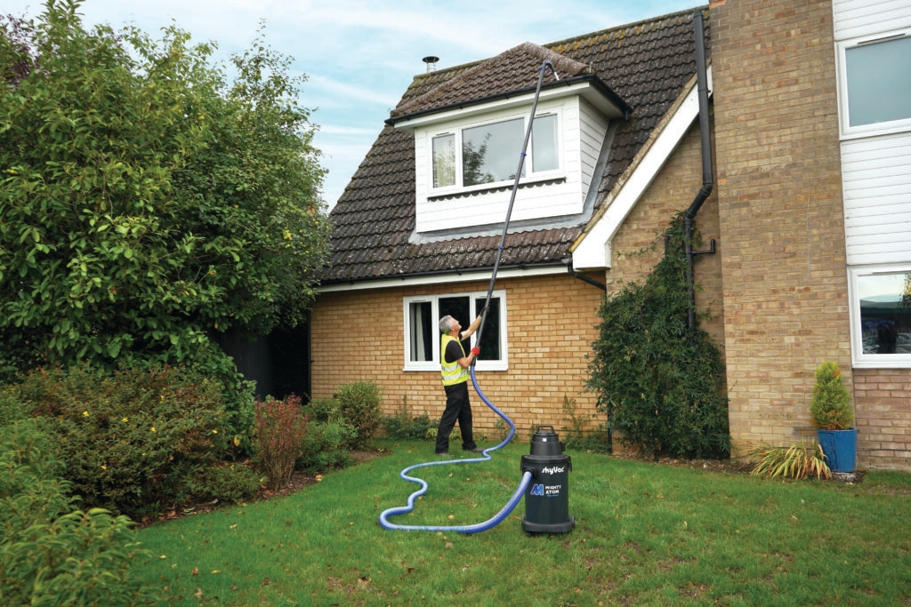 The UK’s Leading Gutter Cleaning Equipment for Professionals